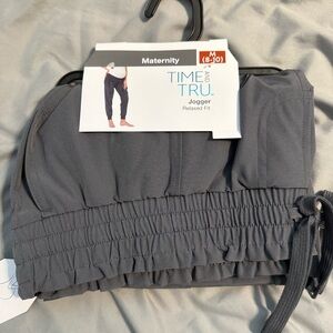 Time and Tru women’s maternity jogger pants